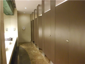 在哪能買到物超所值的衛生間隔斷--衛生間隔斷公司-福州騰勝辦公家具提供在哪能買到物超所值的衛生間隔斷--衛生間隔斷公司的相關介紹、產品、服務、圖片、價格辦公家具、辦公家具、衛生間隔斷、階梯教室、辦公桌椅、異性沙發、